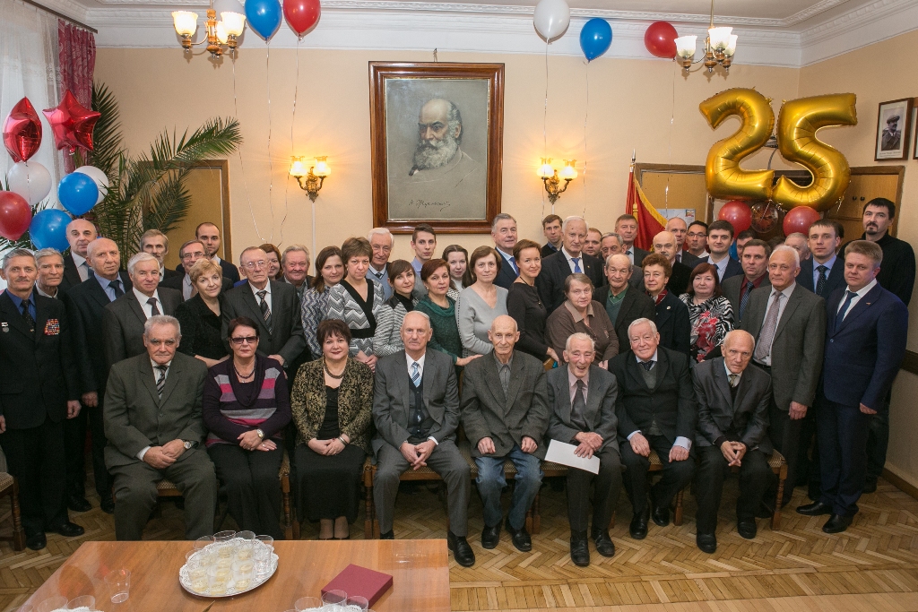 Employees and veterans of Rossoya-JSC aviation industry. Photos on the memory day 25-anniversary of the enterprise