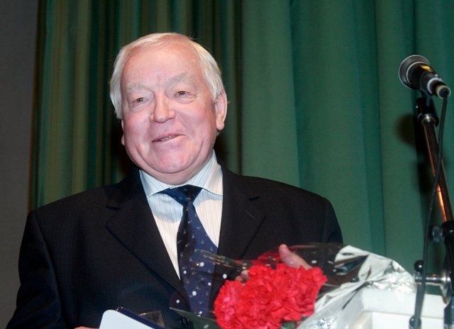 Вручение медали им. П.В. Дементьева начальнику 6-го Главного управления МАП СССР по 1992 г., Заслуженному машиностроителю России, Почетному авиастроителю, директору фирмы &laquo;Тяжёлые самолёты и вертолёты&raquo; ОАО &laquo;Авиапром&raquo; Н.М. Орлову